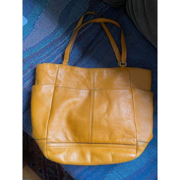 Vintage Coach Orange Leather Tote - Picture 5 of 9